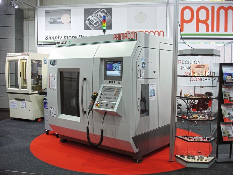 Gesamtsystem entscheidet über Präzision: Zusammen mit dem Maschinenhersteller Primacon entwickelt der Werkzeughersteller HPTec Mikrowerkzeuge und Fertigungsprozesse für die Mikropräzisionsbearbeitung.  (Primacon)