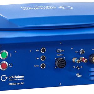 Der Orbimat 180 SW verfügt über ein ansprechendes, praktisches Gehäuse mit seitlich integrierten Tragegriffen, so Orbitalum Tools. Anschlüsse an der Gerätefront und Rückseite liegen zurückgesetzt und damit geschützt vor mechanischen Beschädigungen. 