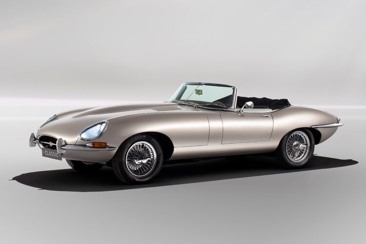 Der Jaguar E-Type Zero basiert auf einer Konzeptstudie aus dem Jahr 2017. (Bild: Jaguar Land Rover)