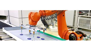 Der intelligente Entladeroboter stapelt fertige Biegeteile liegend oder stehend auf Paletten ab. (RAS)