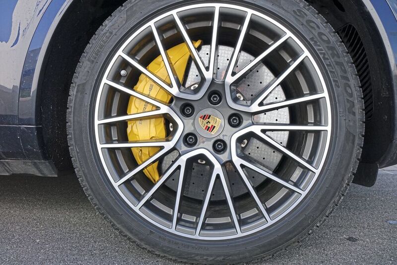 Erstmals kommt bei Porsche eine mit Wolframcarbid beschichtete Graugussbremsscheibe zum Einsatz. Ihre Vorteile benennt Porsche mit einem besseren Ansprechverhalten und weniger Verschleiß. (Sven Prawitz)