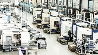 Im neuen Haimer-Werk in Motzenhofen befindet sich neben der Weichbearbeitung (Drehen und Fräsen) auch das Rohmateriallager für alle Werkzeugaufnahmen. (Haimer)