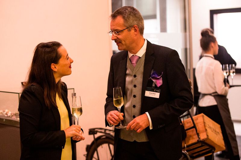 Die Firma Rosenberger OSI ist in diesem Jahr vertreten durch Miriam Humml und Gerald Berg.  (Bild: artful rooms / VIT)