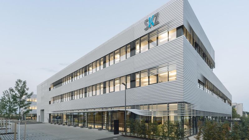 Ein Großteil der SKZ-Fachtagungen findet in den modernen Räumlichkeiten der SKZ-Modellfabrik in Würzburg statt.(Bild:  SKZ)