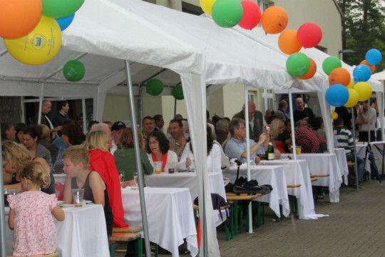 Zahlreiche Besucher kamen zum Sommerfest der Kfz-Innung Berlin. (Foto: Innung)