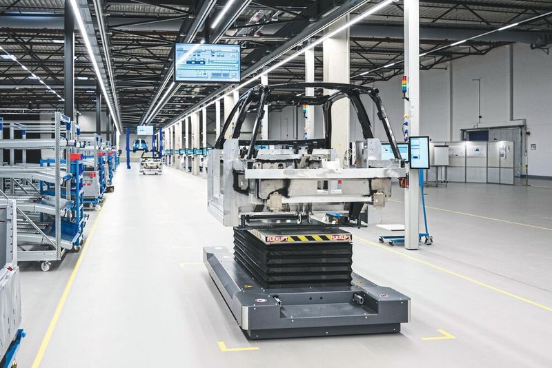 Die Fabrikationsanlage, die in 15 Monaten hochgezogen wurde, ist – das verwundert kaum – vermutlich die modernste Automobilproduktion in Deutschland. (Bild: e.GO Mobile AG)