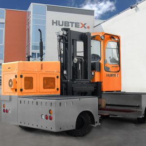 Zukunftsweisende Hubtex-Innovation mit Hybrid-Antrieb: Seitenstapler mit Umschaltmöglichkeit zwischen Elektro und Diesel.