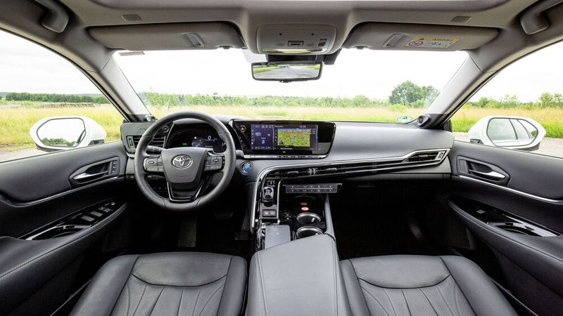 Der Innenraum des Mirai ist hochwertig und elegant. (Bild: Harald Dawo)