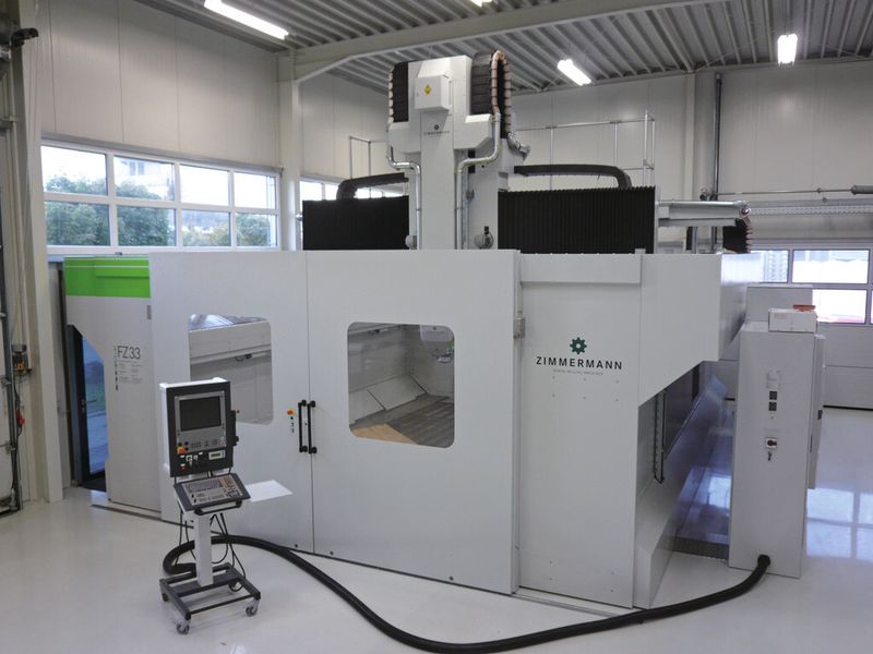 Bild 2: Die FZ 33 fertigt bei Tetzlaff Bauteile aus weichen und zähen Werkstoffen komplett und zügig. (Bild: Zimmermann)