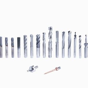 Worldia-Tools-Werkzeuge zur Compositbearbeitung sind aus Vollhartmetall, diamantbeschichtet oder PKD-bestückt (PKD = polykristalliner Diamant). Eenn auch der Leichtbau mit faserverstärkten Kunststoffen trägt zur Ressourcenschonung bei.(Bild:  Worldia Tools)