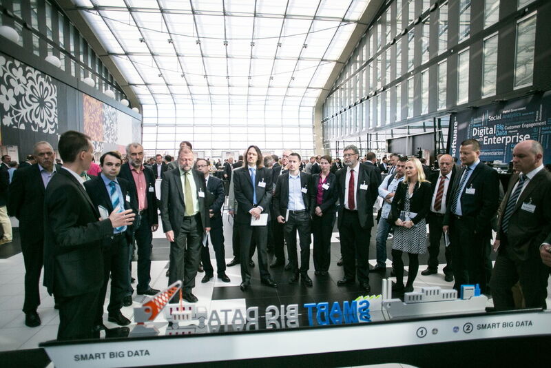 Der „Smart Big Data Showcase“ in der Ausstellung auf dem Innovation Day. (Software AG)