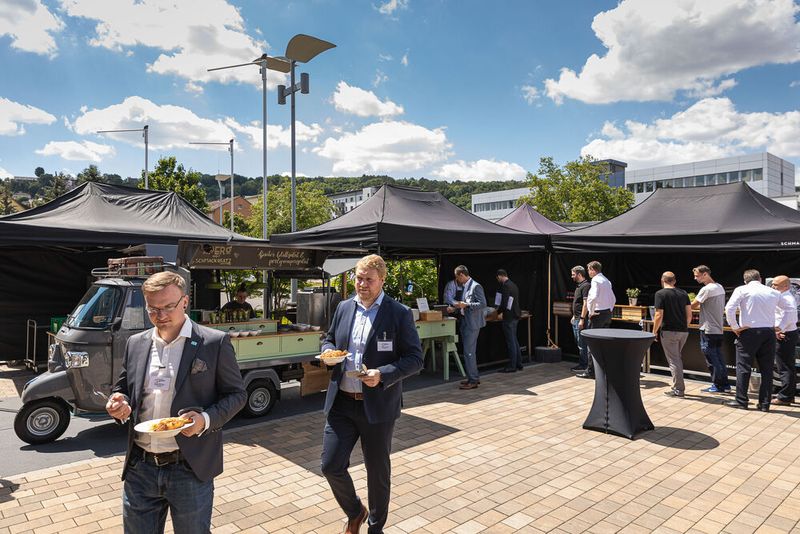 16. Anwenderkongress Steckverbinder: Der erste Steckverbinder-Tag am 5. Juli 2022 fokussierte neue Technologien und Trends wie den intelligenten Steckverbinder und KI in der Qualitätskontrolle, die additive Serienfertigung von Steckverbinder, DC-Verbindungstechnik, modulare Steckverbinder sowie messtechnische Verfahren. (Bild: Elektronikpraxis)