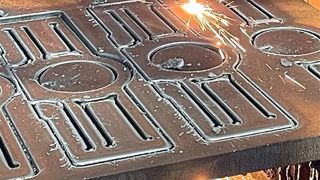 Online-Bestellportale für Metall- und Blechteile arbeiten laut Hersteller mit unterschiedlichen Konzepten. (Bild: Laserteile4you)