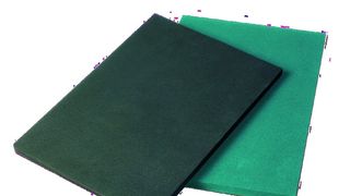 Bild 1: Als Plattenwerkstoff minimiert viskoelastisches Polyurethan Rückpralleffekte. (Archiv: Vogel Business Media)