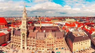 Die Landeshauptstadt München will ihre IT-Organisation effektiver und effizienter gestalten (©Kavalenkava - stock.adobe.com)