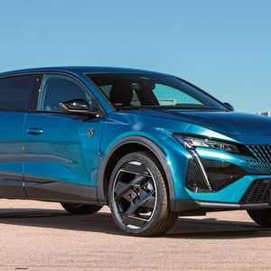 Der Auftritt ist selbstbewusst.(Bild:  Peugeot)