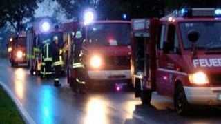 Die Feuerwehr ist der Retter in der Not. Retten – Löschen – Bergen – Schützen sind die Aufgaben der Blauröcke. (Bild: Euro unter CC BY-SA 3.0-Lizenz, wikipedia.de)