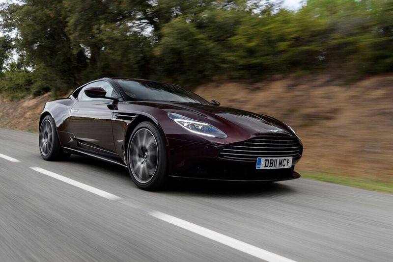 Der Aston Martin DB 11 ist ein Hingucker. Als Testwagen dient das Coupé mit V8-Antrieb. (Aston Martin)