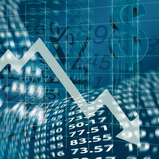 Hohe Energiepreise und Überregulierung gehen vielen deutschen Unternehmen zunehmend an die Substanz. Hohe Energiepreise und Überregulierung gehen vielen deutschen Unternehmen zunehmend an die Substanz.