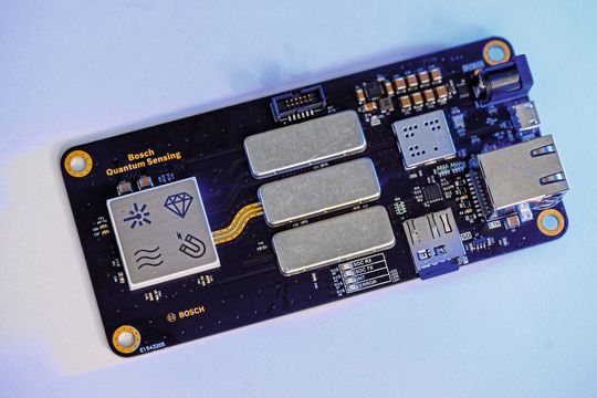 Der kompakte Aufbau der Quantensensoren bringt überall dort Vorteile, wo beengte Platzverhältnisse herrschen. Das ist in Fahrzeugen, im Flugzeug oder in der Notaufnahme eines Krankenhauses. (Bild:  Bosch)