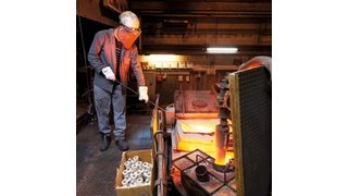 In der Eisengießerei bei Bosch Rexroth herrschen hohe Temperaturen. (Bild: Bosch Rexroth)