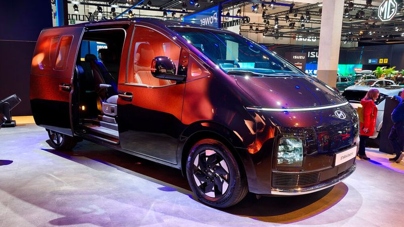 Hyundai bietet seinen Kleinbus Staria künftig elektrisch an. (Bild: Wehner - VCG)