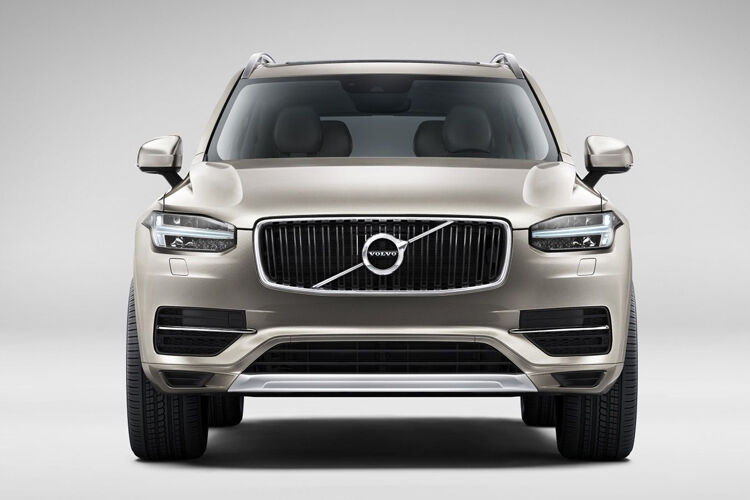 Als erstes Modell einer Reihe von Neuerscheinungen bringt Volvo im Frühjahr 2015 die zweite Generation des XC90. (Foto: Volvo)