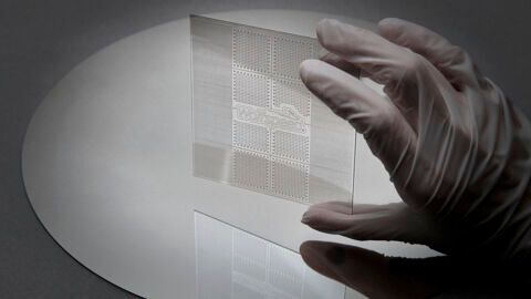 Wolfspeed presents a 300 mm silicon carbide technology platform designed to support advanced packaging and high-efficiency power delivery for AI data center infrastructure.(Source:  Wolfspeed)