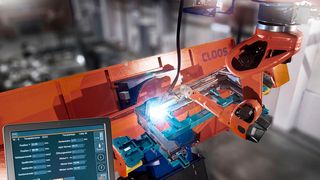 Mit der C-Gate IoT-Platform von Cloos ist ein ganzheitliches Monitoring von Qirox-Roboteranlagen und Qineo-Schweißgeräten möglich. (Cloos)
