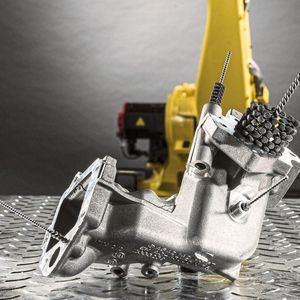 Alphahon and honing brushes from Kullen-Koti are used in many industries for deburring bores — in engine construction, for example, for optimising cylinder and piston running surfaces.(Source:  Kullen-Koti)