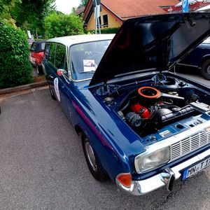 Kontrolle vor dem Start: Ist der Ford 17M P5 Turnier bereit?(Bild:  Zietz – VCG)