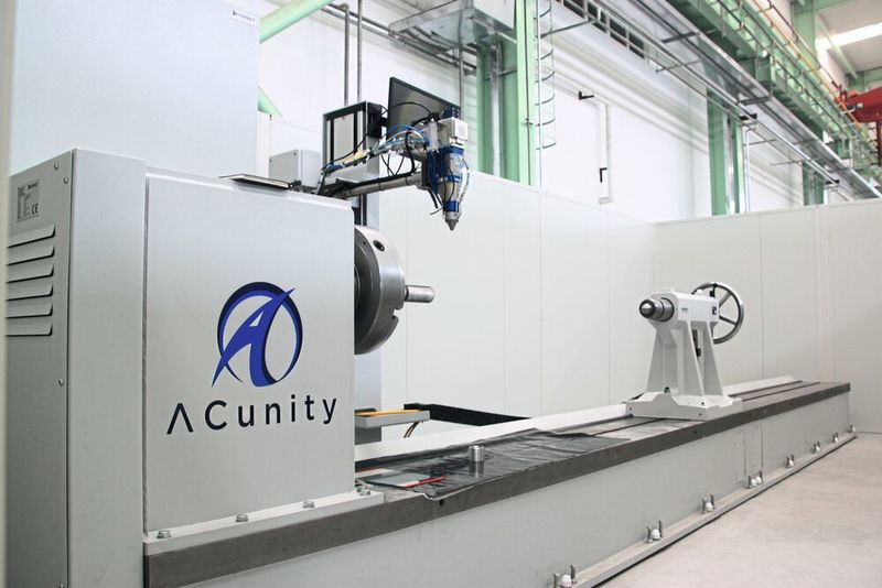 Zukunftssichere Investition: Hebei Jingye Additive Manufacturing Technology erhielt drei EHLA-Anlagen (im Bild die 5 m lange Kompaktanlage für bis zu 3 t schwere Bauteile). (Acunity)