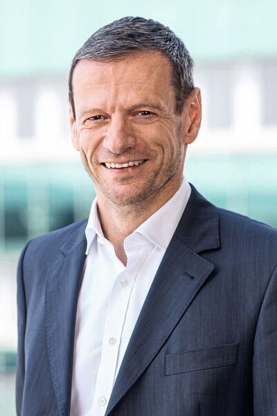 Neuer CEO: Die Zühlke Engineering GmbH operiert seit dem 1. Juli unter einem neuen Management: Als neuer CEO leitet Ernst Ellmer (im Bild) die deutsche Tochtergesellschaft der Zühlke-Gruppe. Seine bisherige Funktion als Leiter des Bereichs Customer Solutions übernimmt Michael Dölle.
 (Zühlke Engineering GmbH)