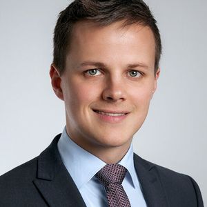 Johannes Frick, MSc ETH, ist Geschäftsführer der IBF Solutions AG mit Sitz in Zürich. Fachreferent CE-Kennzeichnung nach Maschinenrichtlinie und Niederspannungsrichtlinie sowie Safexpert. Studium der Elektrotechnik an der ETH Zürich im Schwerpunkt Energietechnik.(IBF)