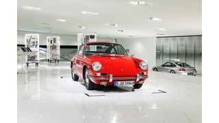 Seit Mitte Dezember im Museum zu bewundern: Der Porsche 911 aus dem Jahr 1964. (Porsche )