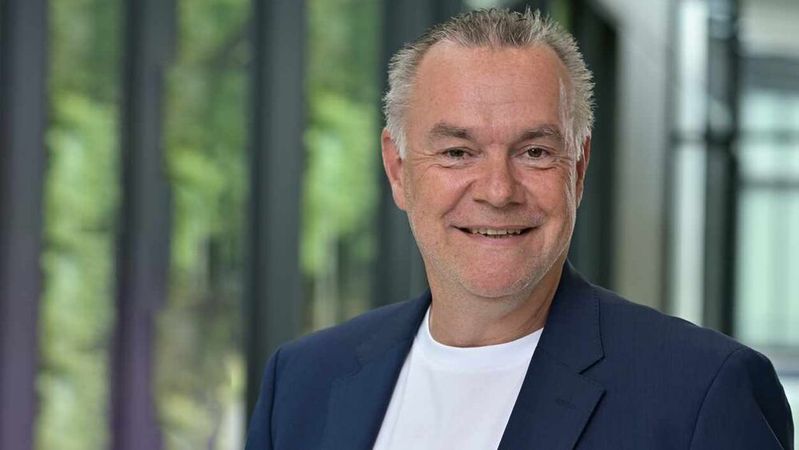 Der Autor: Carsten Fiegler ist Vice President Business Communications bei VIER.(Bild:  VIER GmbH)