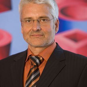 „Dieses mal gehen wir noch mehr in die Praxis“, verspricht Prof. Dr.-Ing. Jürgen Kletti, geschäftsführender Gesellschafter von MPDV Mikrolab.