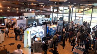 „Mit 35% mehr Ausstellern, verbundenen Produkten und Services konnten wir für die Besucher aus der Metropolregion Mitteldeutschland und den angrenzenden Nachbarländern noch mehr Relevanz entwickeln“, sagt Bernd Weinig, Director Trade Fair Solutions & Partnerships der VCG und Projektleiter Schraubtec. (Bild: VCG/Juliana Pfeiffer)