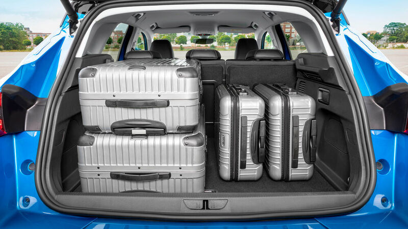 Das Kofferraumvolumen variiert je nach Sitzkonfiguration zwischen 514 und 1.652 Litern, bei den Plug-in-Versionen sind es 390 und 1.528 Liter. (Opel)