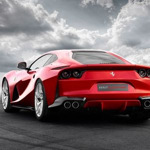 (Ferrari)