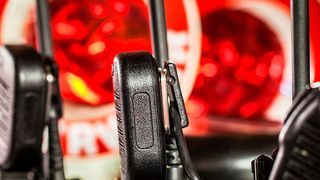 Niedersächsische Polizisten werden bei Einsätzen mit Infos aus sozialen Netzwerken versorgt (mabofoto@icloud.com - stock.adobe.com)