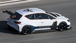 Der Cupra e-Racer ist der erste Tourenwagen, der die Anforderungen für eine Teilnahme an der neuen E-TCR erfüllt.  (Cupra)