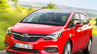 Der geliftete Zafira hat seine Typgenehmigung erst bekommen, nachdem beim 2,0-Liter-Diesel zufriedenstellend nachgebessert wurde. (Opel)