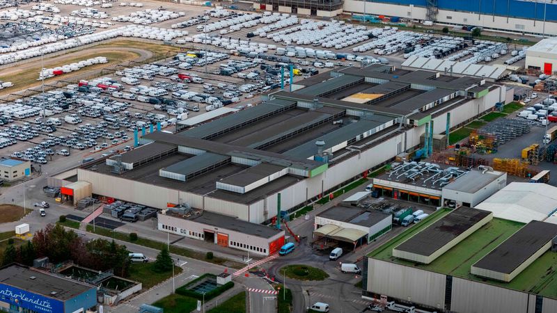 In der größten Nutzfahrzeugfabrik Europas werden Modelle für mehrere Stellantis-Marken gebaut. (Bild: Fiat)