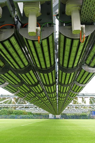 Die Anlage besteht aus 2.755 LED-Lichtmodulen, in denen über 200.000 Osram-LED verbaut sind. (Bild: Stefanie Michel)