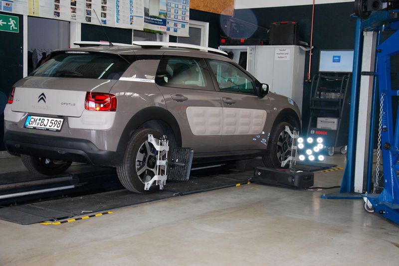 Beim Equipment der Werkstatt hat Sekiraqa nicht gespart. (Wenz)