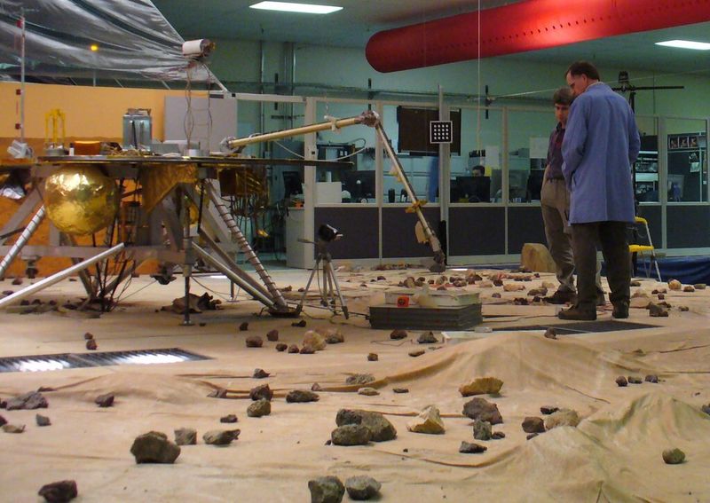Der Robotergreifarm im Test. (Bild: NASA)