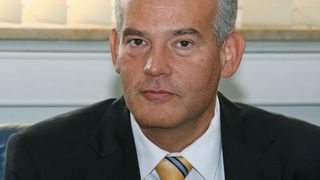 E.-Peter Weinmann, Vorsitzender der Geschäftsführung der Loher GmbH: „Seit 1950 hat Loher eine führende Rolle bei explosionsgeschützten Antrieben eingenommen.“ Mittlerweile erziele man die Hälfte des Umsatzes im Bereich erneuerbarer Energien. Bild: Schäfer (Archiv: Vogel Business Media)