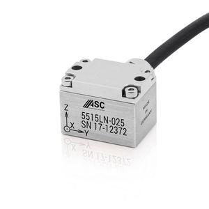 Verfügt über ein sehr gutes Signal-Rausch-Verhältnis: Der kapazitive triaxiale Beschleunigungssensor ASC 5515LN.(Bild:  ASC GmbH)