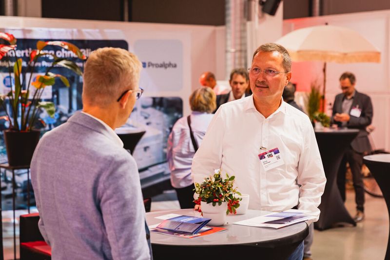 Impressionen vom 24. Würzburger EMS-Tag: Im Mittelpunkt standen aktuelle Branchenthemen, praxisnahe Impulse und insbesondere der persönliche Austausch innerhalb der EMS-Community. (Bild: Stefan Bausewein)